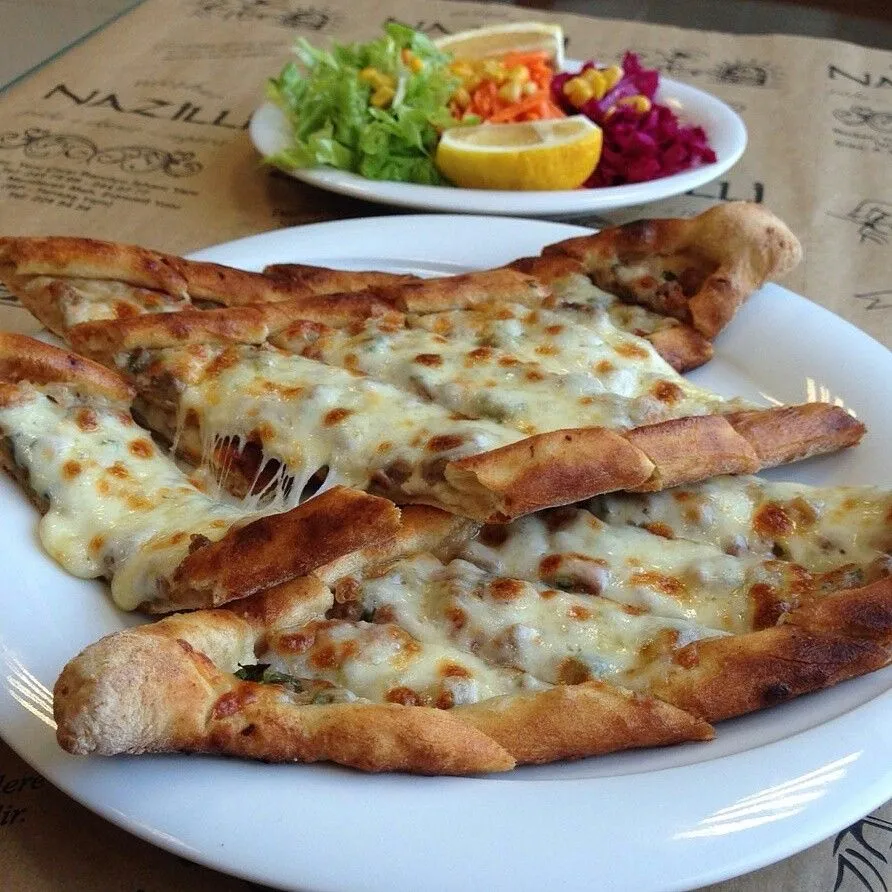 Kuşbaşı Kaşarlı Pide